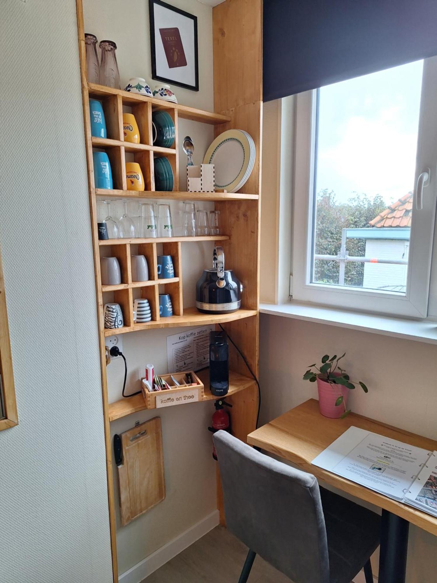 22Up Bed & Koffie Bed & Breakfast Den Burg Exterior photo